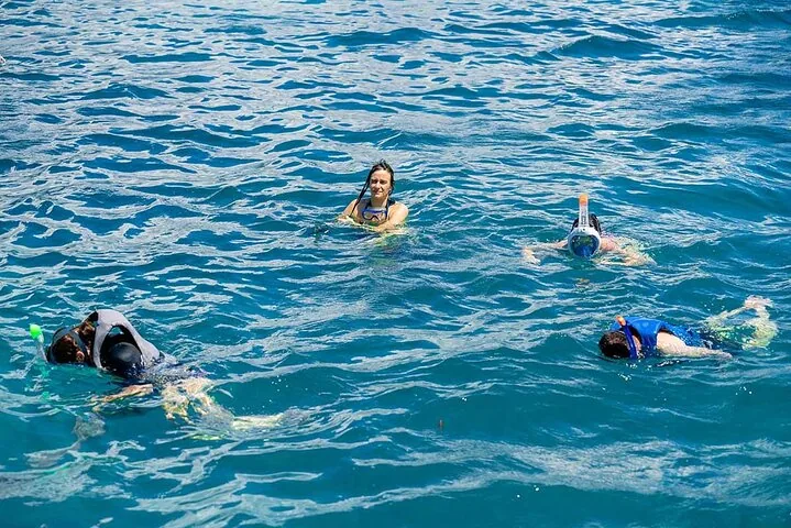 Sainte Anne marinepark med båd, billede 4